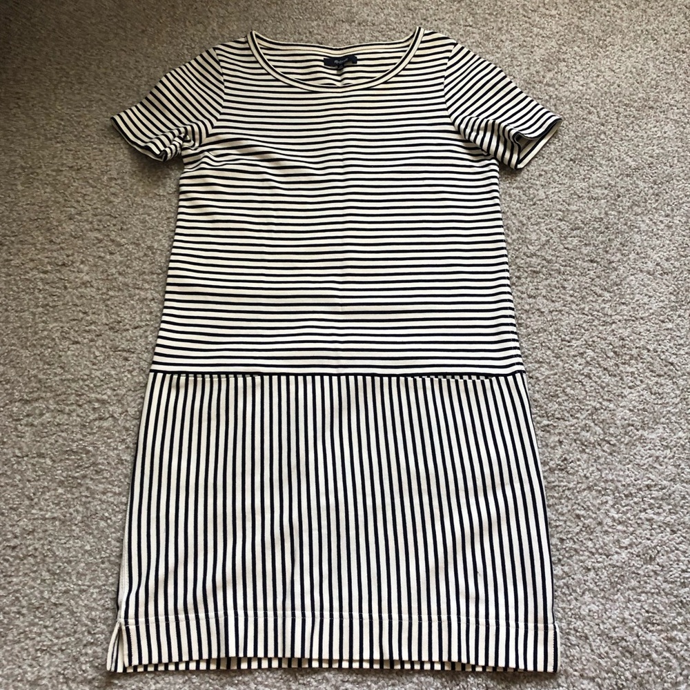 Madewell Dockside T-Shirt Striped Dress - Picture 1 of 4